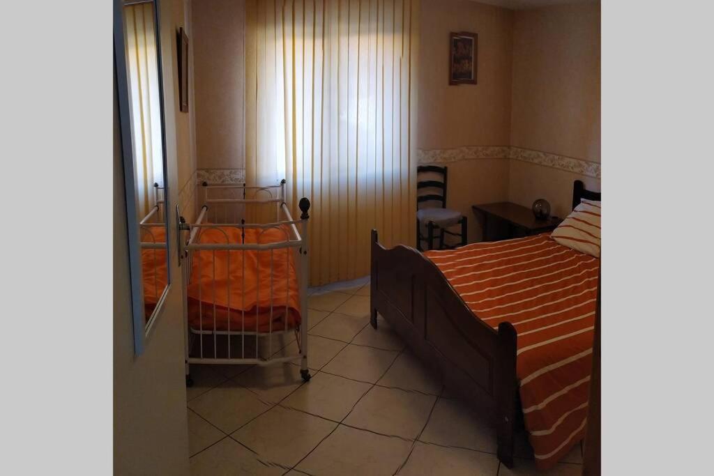 Chez Fabienne T3 Apartment Le Breuil-sur-Couze Ngoại thất bức ảnh